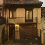 Villa Riaza Villa