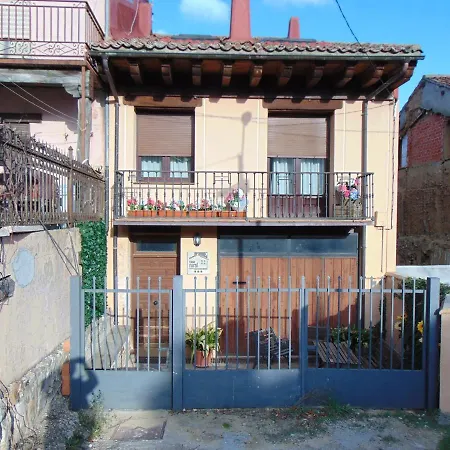 Villa Riaza Riaza