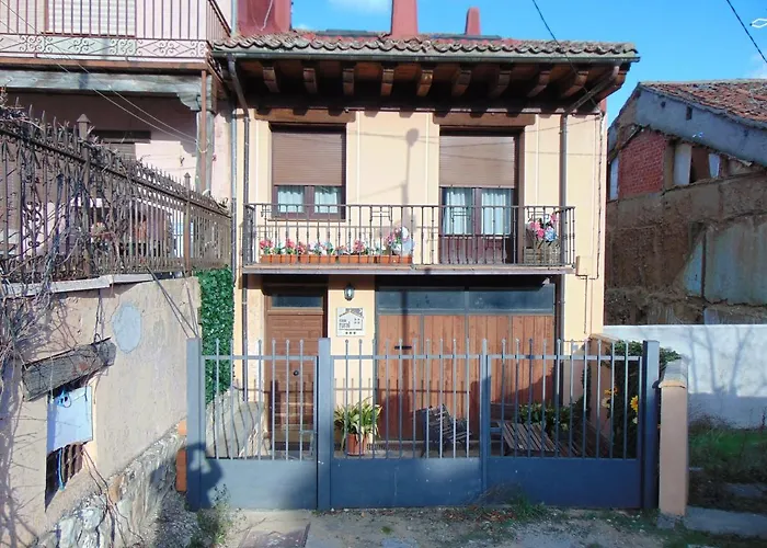 Villa Riaza ريازا